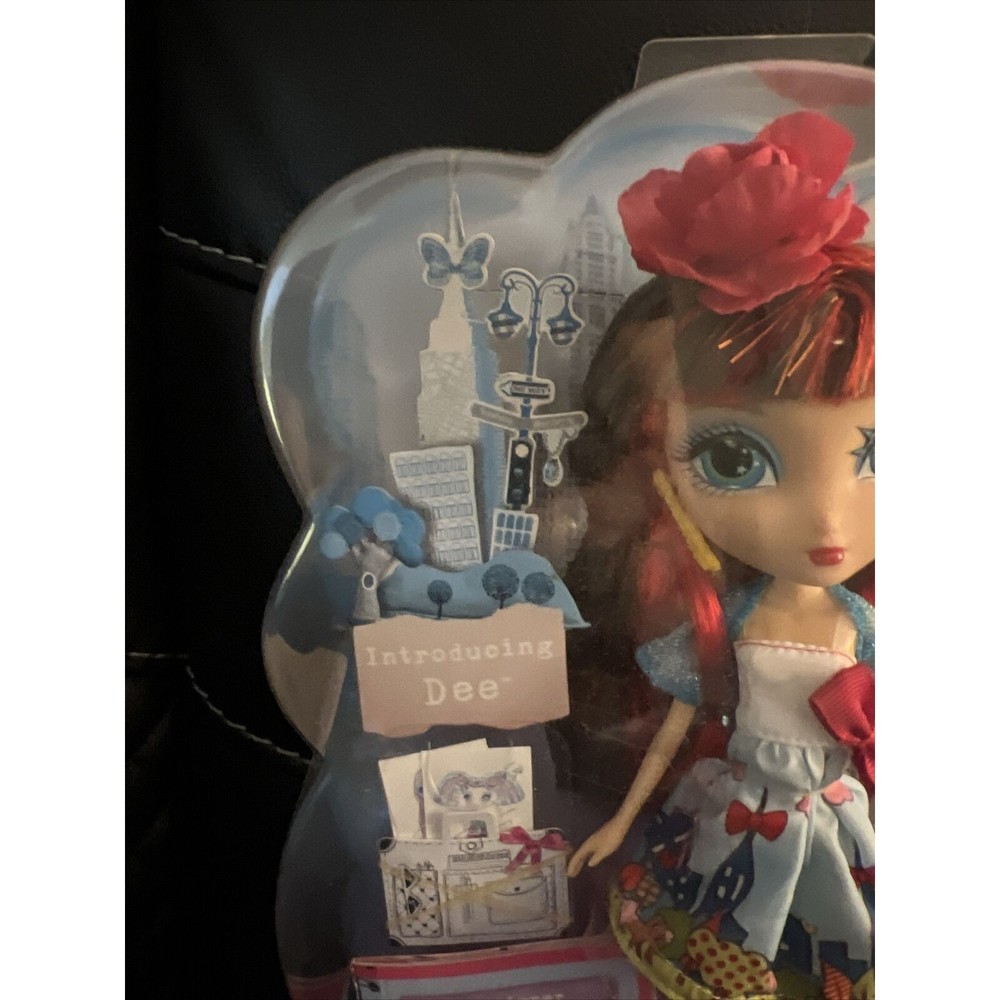 Dee La Dee Da Rowdy Shouty Chic City Girl Doll - NEW In Box - Picture 7 of 10